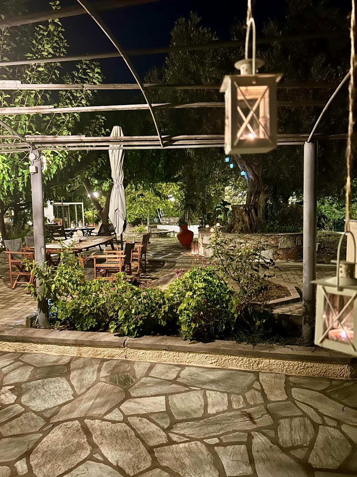 Pansion Episkopi Studios Skópelos Eksteriør bilde